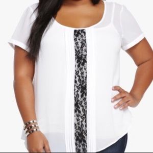 Torrid 3 bright white blouse with black lace detail vertically down front